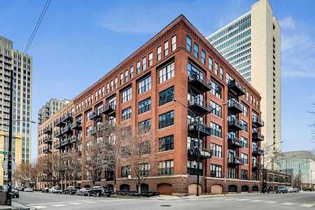 520 W Huron St #704 Chicago, IL 60654