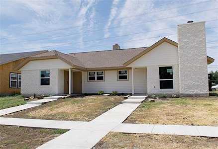 2736 Sherry Street Arlington, TX 76014