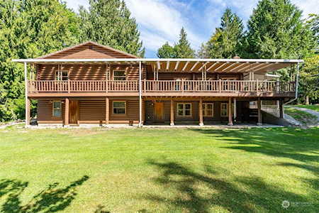 33101 NE 70th St Carnation, WA 98014