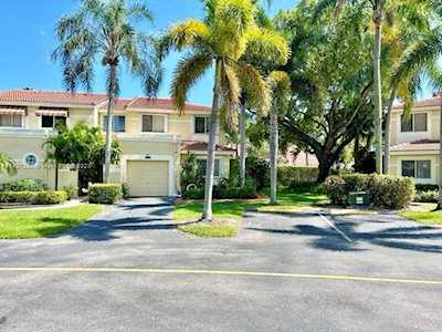 3420 Deer Creek Alba Way Deerfield Beach, FL 33442
