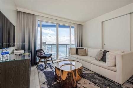 3101 Bayshore Dr #2201 Fort Lauderdale, FL 33304