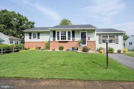108 Phyllis Dr Newark, DE 19711
