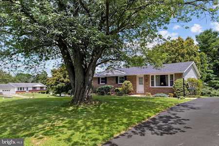 2101 Folkstone Dr Fallston, MD 21047