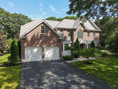 7 Tea Party Lane Holliston, MA 01746