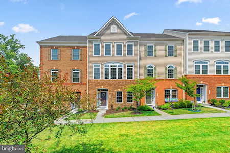 4919 Autumn Crest Way Ellicott City, MD 21043
