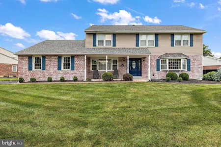 3 Dansfield Dr Wilmington, DE 19803