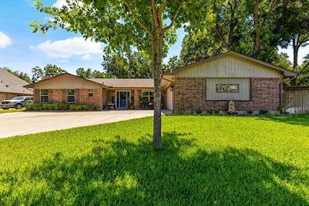 7115 Westover Drive Granbury, TX 76049
