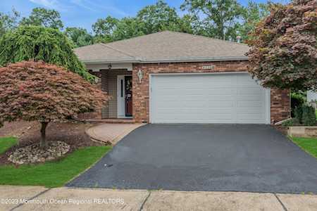 64 Murray Hill Terrace Marlboro, NJ 07746