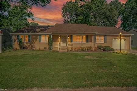 712 Baywood Trl Chesapeake, VA 23323