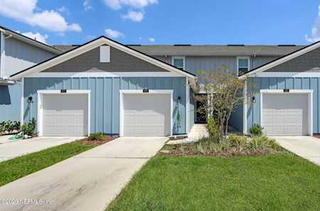 879 Capitol PKWY Jacksonville, FL 32218