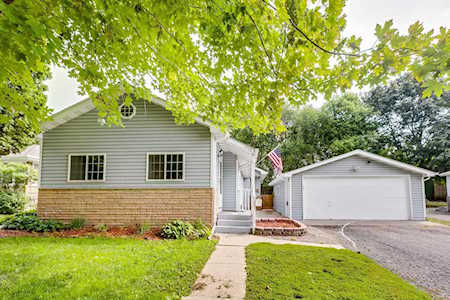 1722 Carl Street Lauderdale, MN 55113