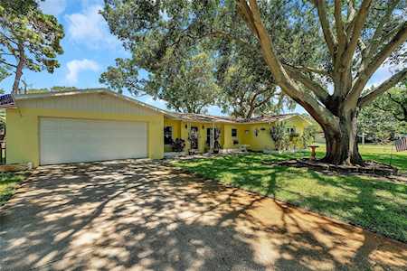 8447 Robin Rd Largo, FL 33777