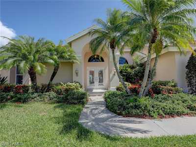 28899 Winthrop Cir Bonita Springs, FL 34134