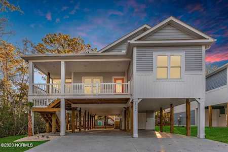 225 NE 55th St Oak Island, NC 28465