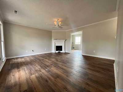 1327 SW Lake Crest Drive Decatur, AL 35603