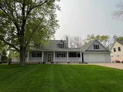 5533 Lake Rd Oshkosh, Town of Black Wolf, WI 54902-7530