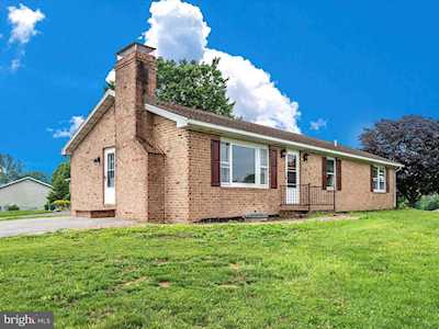 17519 General Lee Dr Sharpsburg, MD 21782