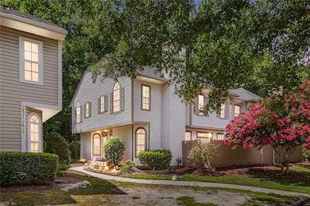 1427 Shortleaf Ln Chesapeake, VA 23320