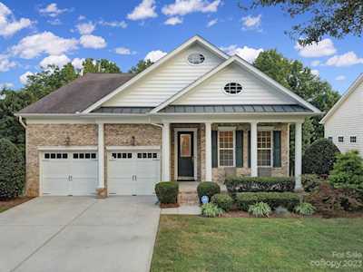 818 Treasure Ct Fort Mill, SC 29708