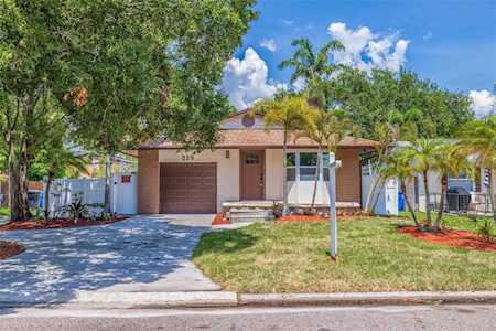 229 SW Lincoln CIRCLE N St. Petersburg, FL 33703