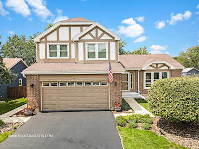 1N200 Tamarack Dr Winfield, IL 60190