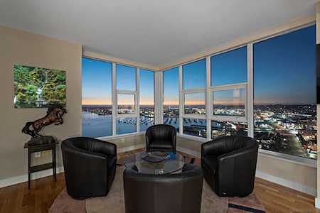 1325 Pacific Hwy. #3104 San Diego, CA 92101