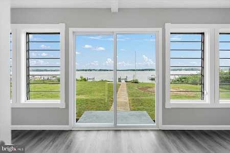 4146 Beachwood Rd Dundalk, MD 21222