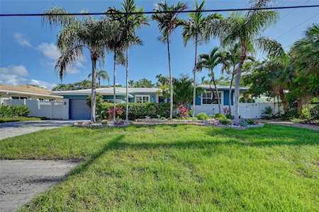 215 Imperial Ln Lauderdale By The Sea, FL 33308