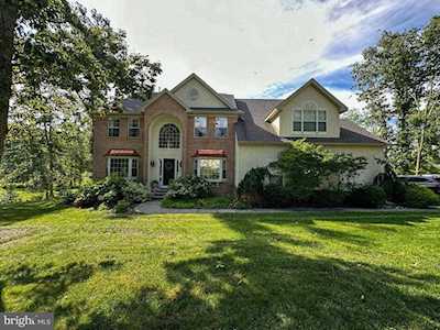 30 Winding Way Mullica Hill, NJ 08062