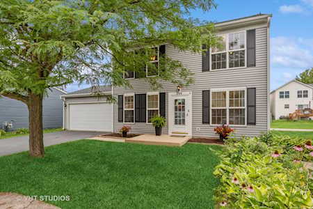 1744 Wild Flower Ln Aurora, IL 60504