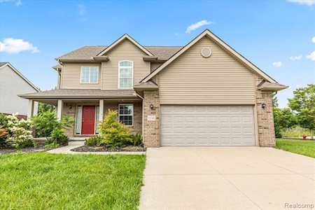 53742 Springwood Dr Lyon Twp, MI 48178
