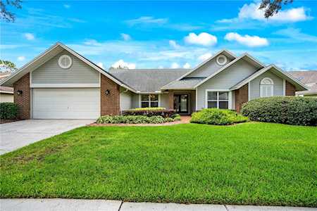 17512 Edinburgh Dr Tampa, FL 33647