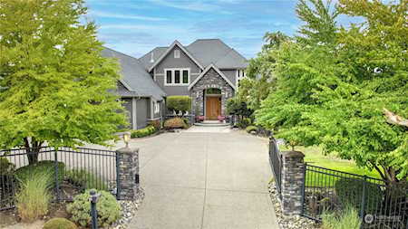 2627 12th Ave SW Puyallup, WA 98371