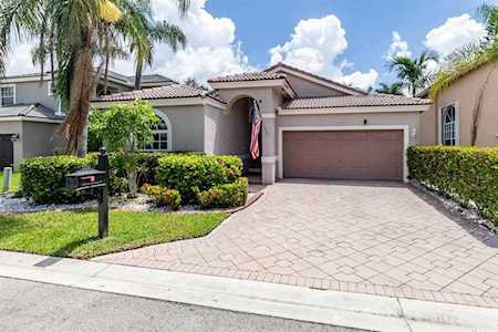 1113 NW 117th Ave Coral Springs, FL 33071