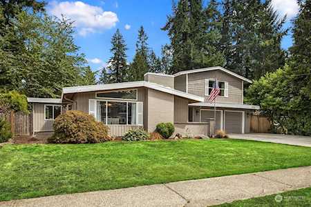 2036 151st Ave SE Bellevue, WA 98007