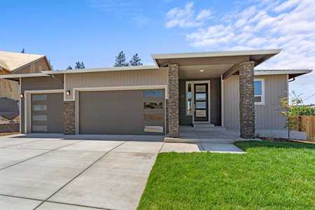 12 Woodlands Dr #541 Eagle Point, OR 97524
