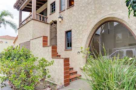 142 Savona Long Beach, CA 90803