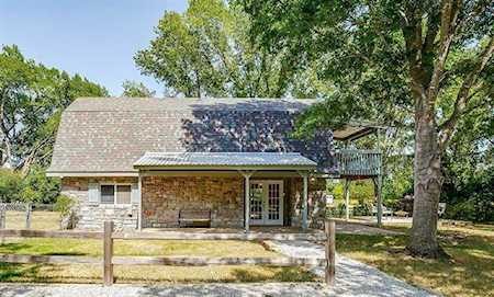 325 Lorene Street Burleson, TX 76028