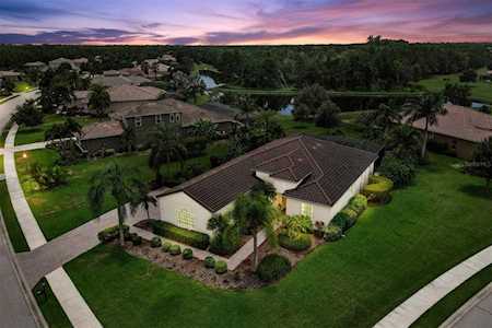 218 166th St NE Bradenton, FL 34212
