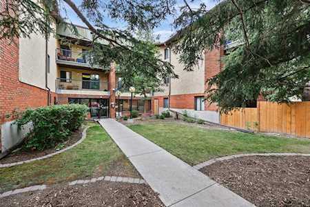 1919 36 St SW #312 Calgary, AB T3E 2Y8