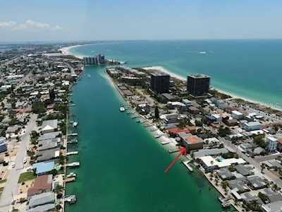 7953 Bayshore Dr Treasure Island, FL 33706
