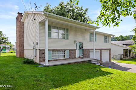 1716 Wagon Tongue Lane Knoxville, TN 37931