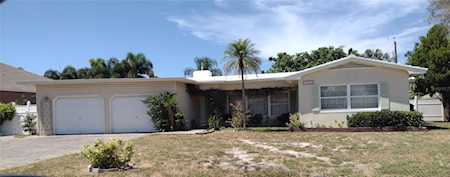 3065 Sunset Blvd Belleair Bluffs, FL 33770