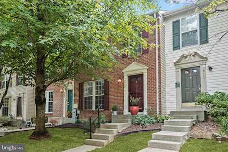 9509 Oakhurst Dr Columbia, MD 21046