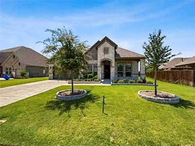 2813 Chablis Drive Rowlett, TX 75088