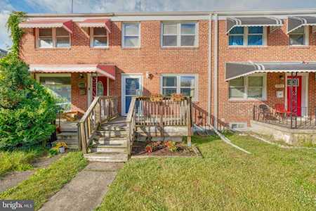 4051 Saint Monica Dr Dundalk, MD 21222