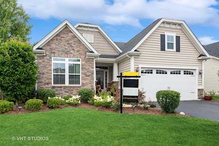 1639 Colchester Ln Aurora, IL 60505