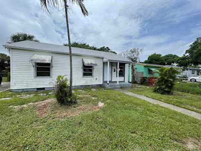 628 56th Street West Palm Beach, FL 33407