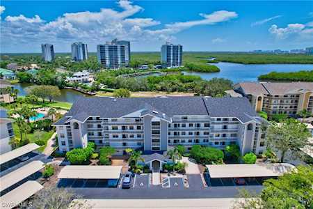 340 Horse Creek Dr #505 Naples, FL 34110
