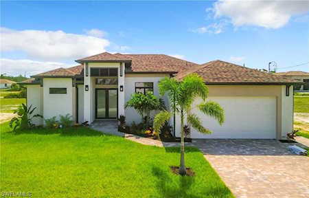 2717 NW 41st Place Cape Coral, FL 33993